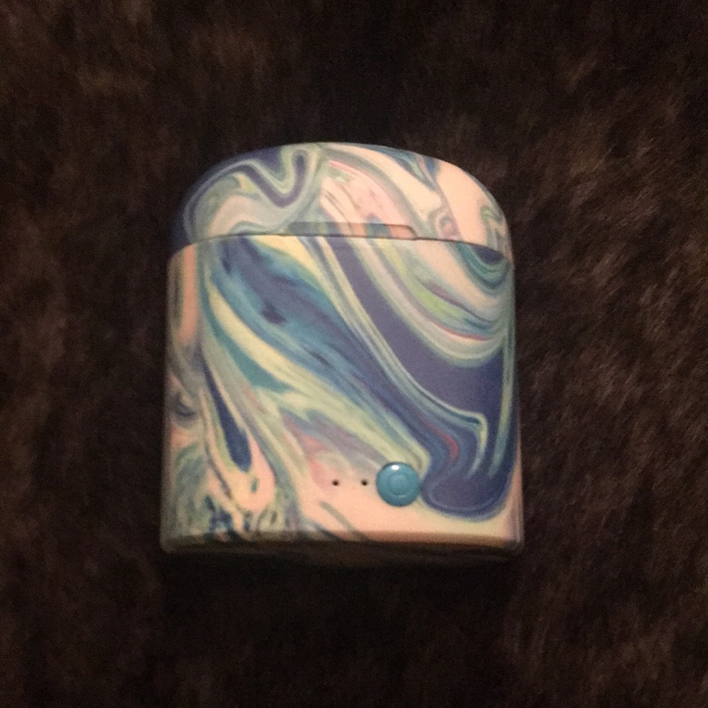 Earbuds, multi color.